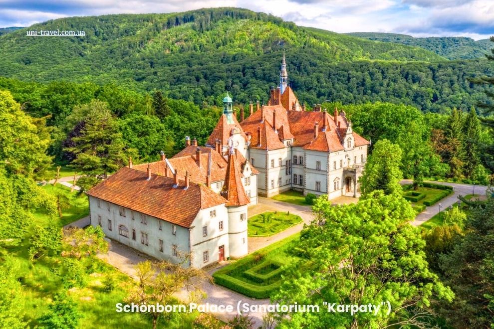 Дворец Шенборнов и санаторий Карпаты